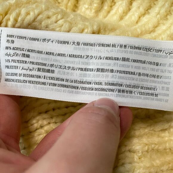 Abercrombie & Fitch Yellow Cream V-Back Chunky Knit Sweater - Picture 4 of 7